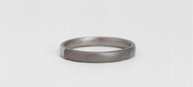 K１８ ブラックゴールド/ BG